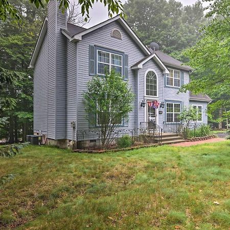 Spacious Tobyhanna Home With Lake Access And Fire Pit! エクステリア 写真