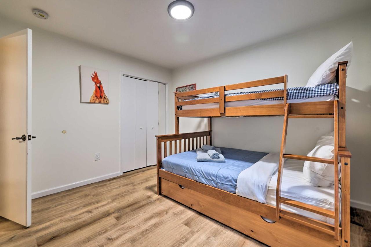 Spacious Tobyhanna Home With Lake Access And Fire Pit! エクステリア 写真