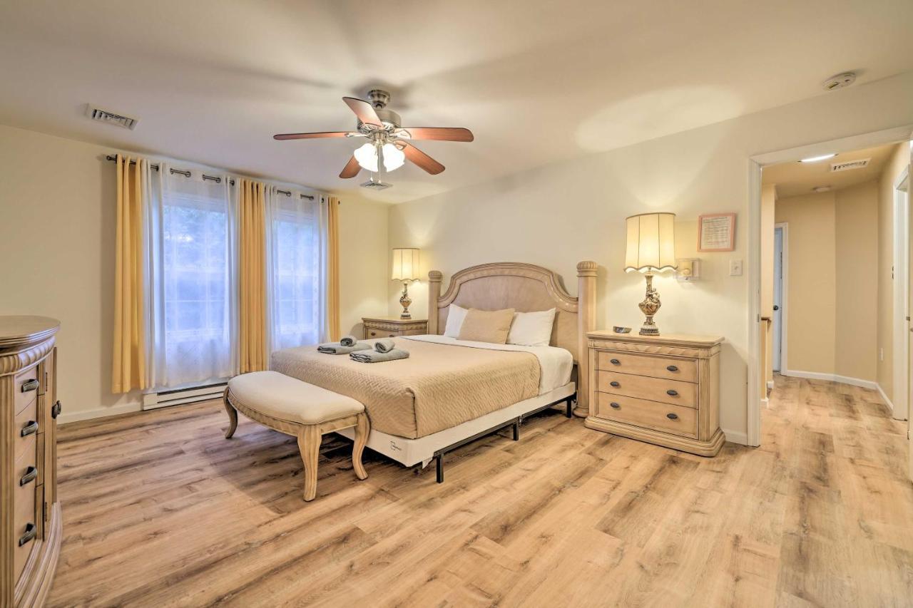 Spacious Tobyhanna Home With Lake Access And Fire Pit! エクステリア 写真